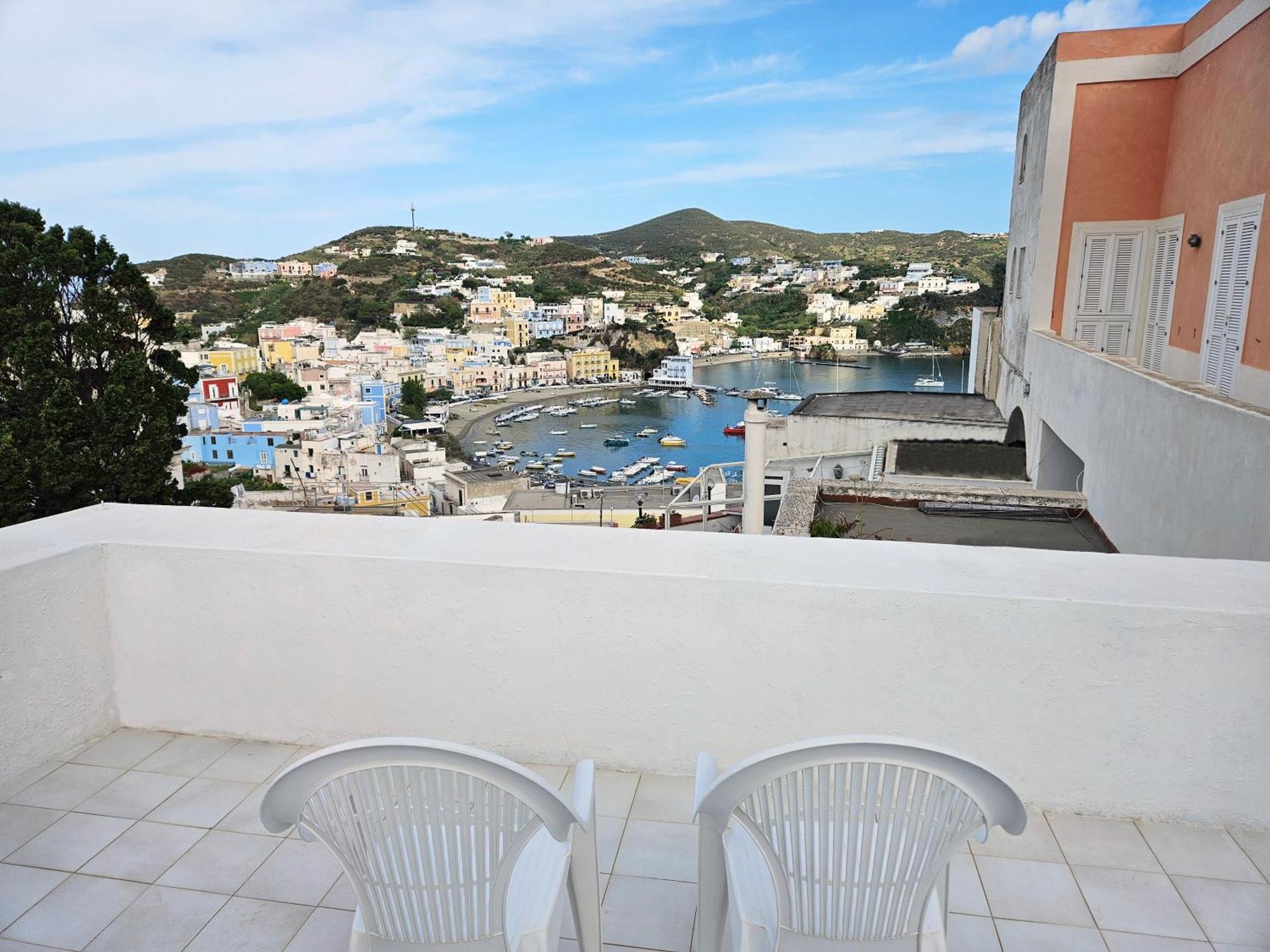 Maridea - Biscaglina Apartment Ponza Exterior foto